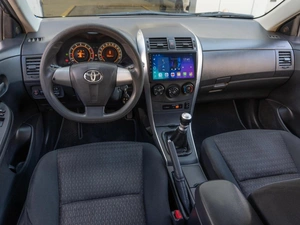 Седан Toyota Corolla 2010 года, 799000 рублей, Саратов