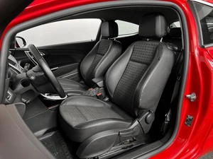 Хетчбэк Opel Astra GTC 2014 года, 999900 рублей, Казань
