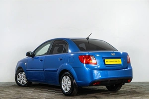 Седан Kia Rio 2010 года, 599000 рублей, Сургут