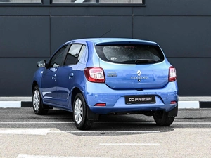 Хетчбэк Renault Sandero 2015 года, 854000 рублей, Кирилловка