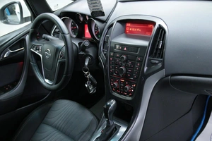 Хетчбэк Opel Astra 2013 года, 878000 рублей, Солонцы