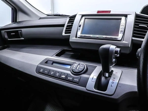 Минивэн Honda Freed 2011 года, 1040000 рублей, Красноярск