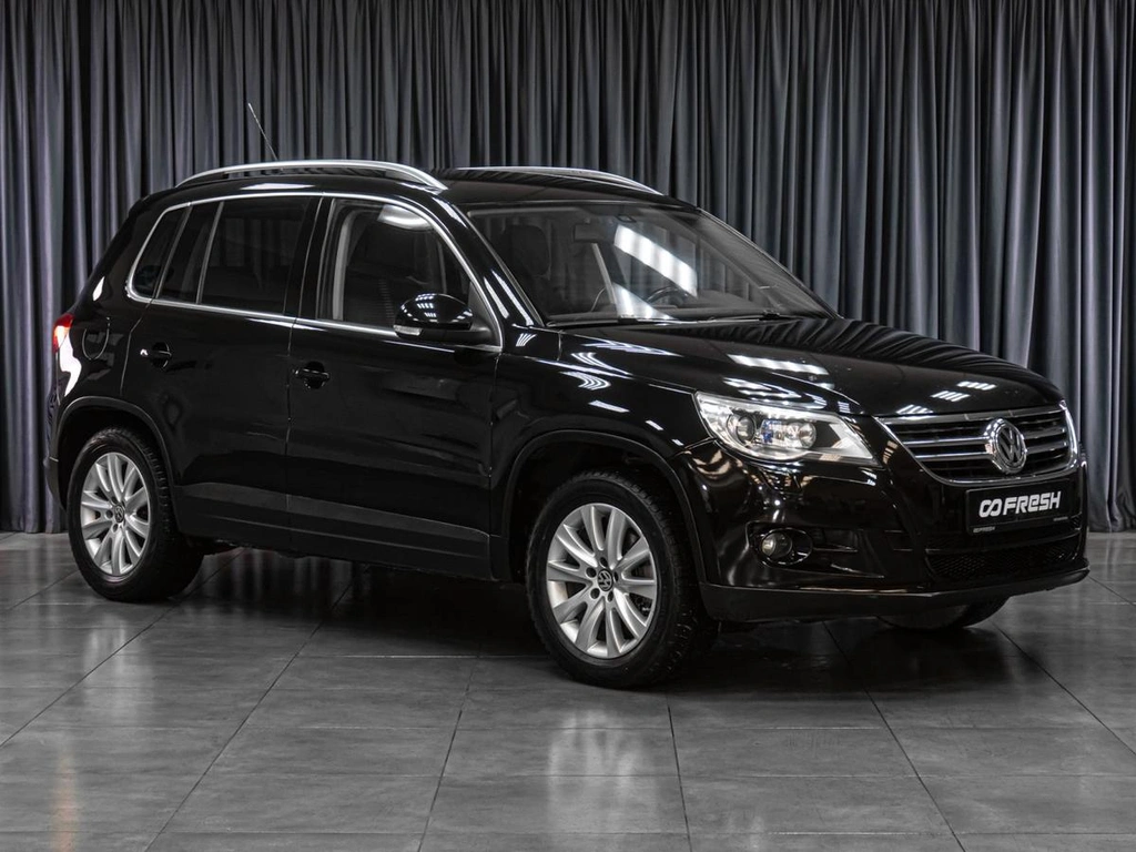 Внедорожник Volkswagen Tiguan 2010 года, 1299000 рублей, Тюмень