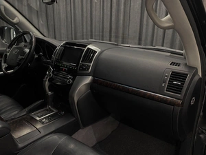 Внедорожник Toyota Land Cruiser 2014 года, 3950000 рублей, Красноярск