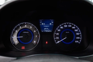 Седан Hyundai Solaris 2013 года, 750000 рублей, Ульяновск