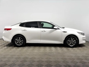 Седан Kia Optima 2017 года, 1298200 рублей, Казань