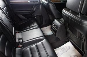 Внедорожник Volkswagen Touareg 2012 года, 2139000 рублей, Сургут