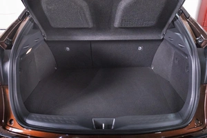 Внедорожник Toyota C-HR 2019 года, 2049000 рублей, Томск