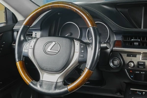 Седан Lexus ES 2012 года, 2149000 рублей, Тюмень