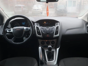 Хэтчбек Ford Focus 2012 года, 710000 рублей, Железногорск