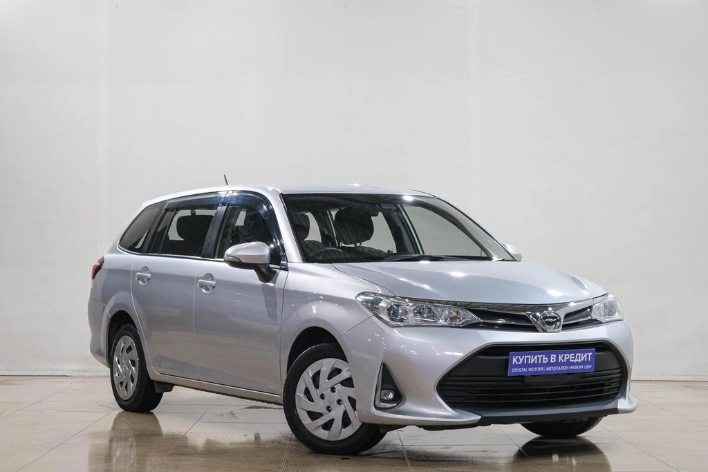 Универсал Toyota Corolla Fielder 2018 года, 1439000 рублей, Новокузнецк