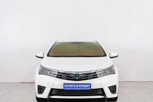 Седан Toyota Corolla 2013 года, 1649000 рублей, Красноярск