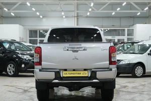 Пикап Mitsubishi L200 2021 года, 2819000 рублей, Омск