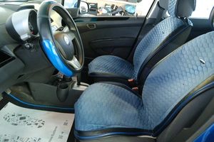 Хетчбэк Chevrolet Spark 2011 года, 439000 рублей, Омск