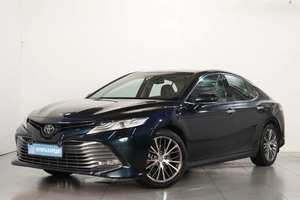 Седан Toyota Camry 2020 года, 2829000 рублей, Челябинск