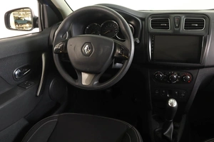 Седан Renault Logan 2014 года, 669000 рублей, Пермь