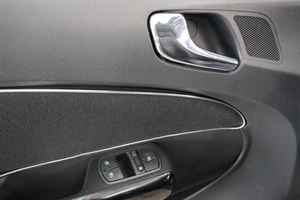 Хетчбэк Opel Corsa 2011 года, 489000 рублей, Омск