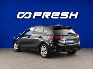 Хетчбэк Kia Ceed 2019 года, 1749444 рублей, Москва