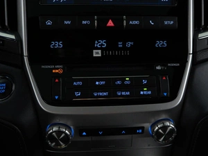 Внедорожник Toyota Land Cruiser 2019 года, 6439050 рублей, Москва