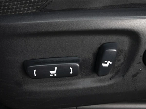 Внедорожник Toyota Land Cruiser Prado 2010 года, 2990000 рублей, Омск