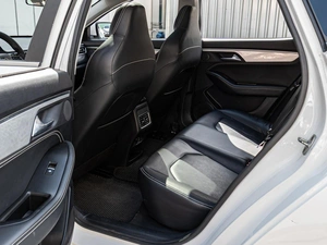 Лифтбек JAC J7 2023 года, 1090000 рублей, Краснодар
