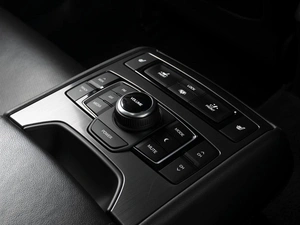 Седан Hyundai Genesis 2016 года, 2099000 рублей, Тюмень