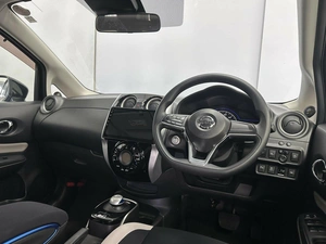 Хетчбэк Nissan Note 2018 года, 1085000 рублей, Красноярск