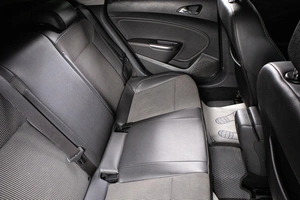 Хетчбэк Opel Astra 2012 года, 749000 рублей, Сургут