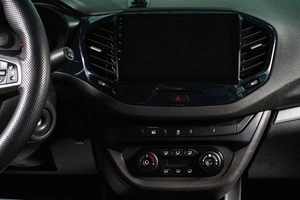 Седан ВАЗ (LADA) Vesta 2019 года, 929000 рублей, Сургут