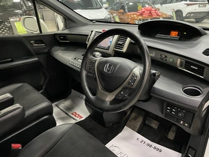 Минивэн Honda Freed 2015 года, 1267000 рублей, Солонцы