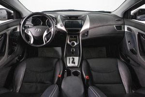 Седан Hyundai Avante 2011 года, 969000 рублей, Сургут