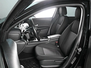 Хетчбэк Mercedes-benz A-класс 2019 года, 2199000 рублей, Аксай