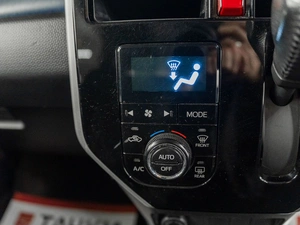 Минивэн Toyota Roomy 2018 года, 1025000 рублей, Красноярск