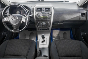 Седан Toyota Corolla 2008 года, 799000 рублей, Барнаул