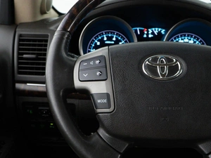 Внедорожник Toyota Land Cruiser 2010 года, 3170046 рублей, Москва