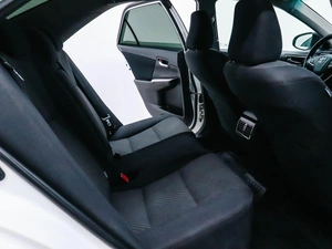 Седан Toyota Camry 2014 года, 2010000 рублей, Красноярск