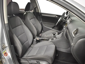 Хетчбэк Volkswagen Golf 2011 года, 730100 рублей, Казань