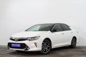 Седан Toyota Camry 2017 года, 2039000 рублей, Сургут