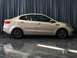 Седан Kia Rio 2015 года, 999000 рублей, Тюмень