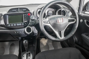 Хетчбэк Honda Fit 2008 года, 699000 рублей, Барнаул