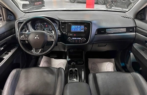 Внедорожник Mitsubishi Outlander 2015 года, 2257000 рублей, Красноярск
