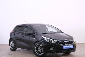 Хетчбэк Kia Ceed 2014 года, 899000 рублей, Омск