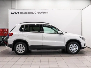 Внедорожник Volkswagen Tiguan 2013 года, 1320000 рублей, Красноярск