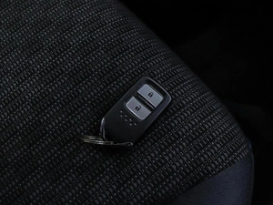 Хетчбэк Honda Fit 2013 года, 990000 рублей, Красноярск