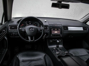Внедорожник Volkswagen Touareg 2012 года, 2660000 рублей, Краснодар