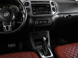Внедорожник Volkswagen Tiguan 2012 года, 1119000 рублей, Кирилловка