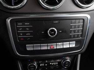 Седан Mercedes-benz CLA-класс 2016 года, 2539000 рублей, Тюмень