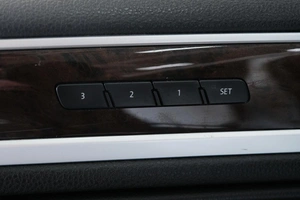 Внедорожник Volkswagen Touareg 2014 года, 2349000 рублей, Омск