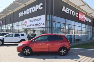 Хэтчбек Volkswagen Golf Plus 2008 года, 730000 рублей, Мирное