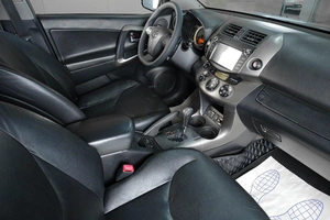 Внедорожник Toyota RAV4 2010 года, 1359000 рублей, Тюмень